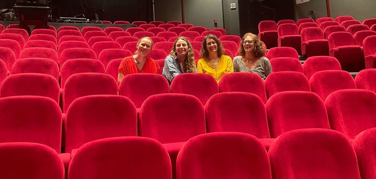 photo de l'équipe des relations avec le public