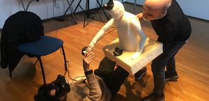 photo du dispositif technique Wavy (Wearable hAptics for Virtual realitY) - David-Alexandre Chanel – Théoriz Studio